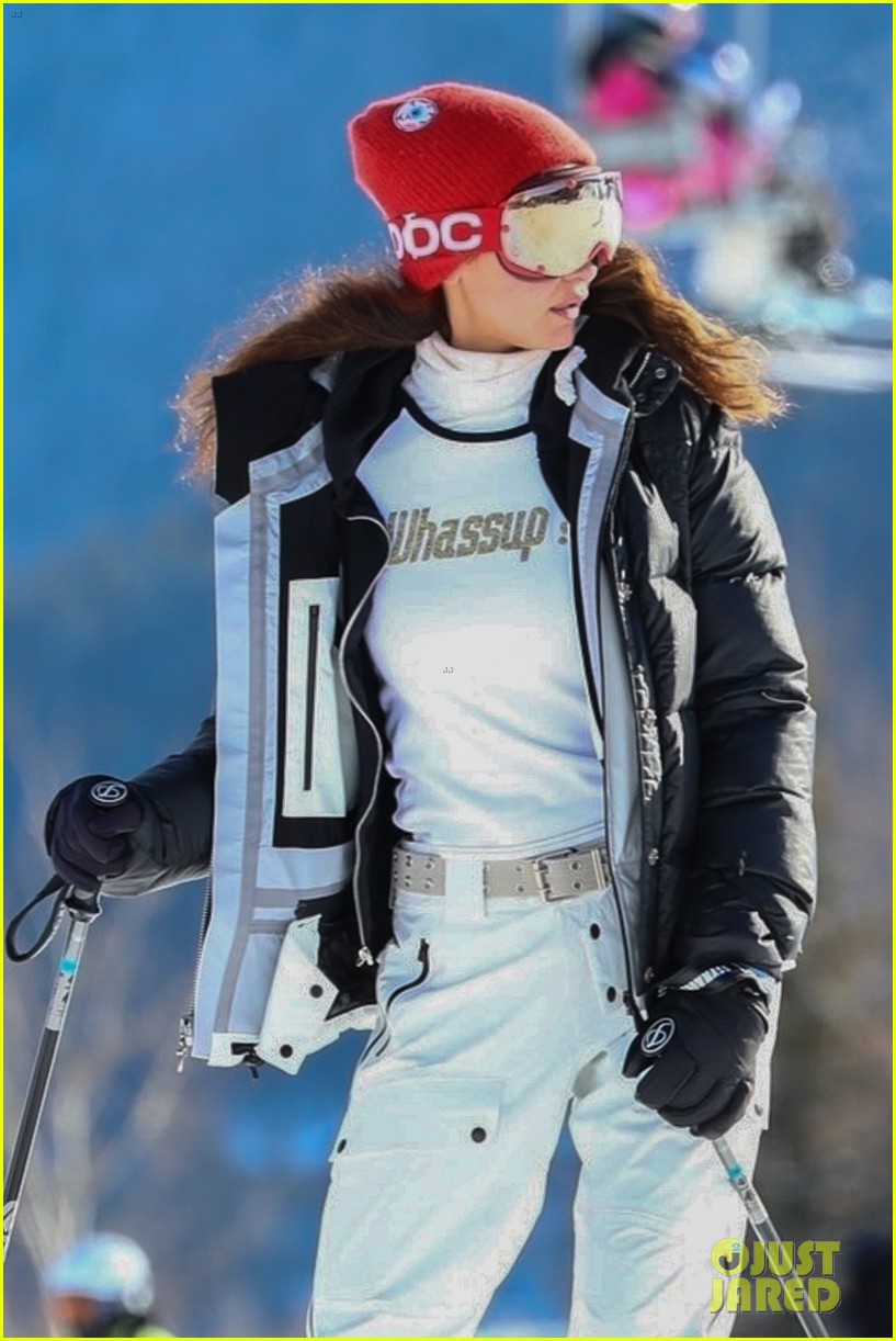 bella hadid hits the slopes skiin in aspen 02